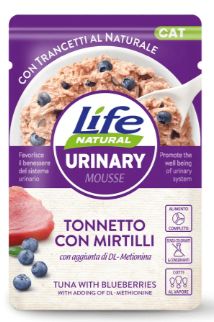 Влажный корм LifeCat urinary tuna with blueberries с тунцом и черникой для поддержки мочевыделительной системы кошек 